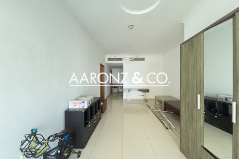 Apartamento en venta en Jumeirah Lake Towers, Dubai, EAU 1 dormitorio, 86.3 m2 № 670534 - foto 2