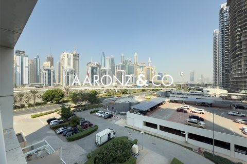 Apartamento en venta en Jumeirah Lake Towers, Dubai, EAU 1 dormitorio, 86.3 m2 № 670534 - foto 13