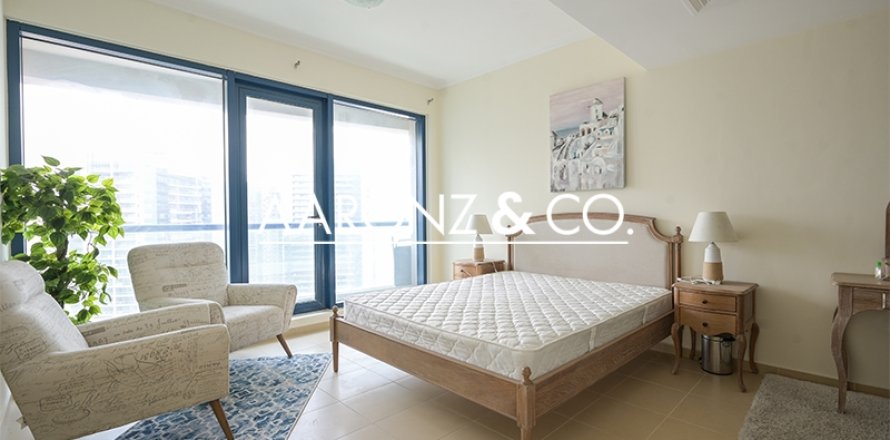 דירה ב Jumeirah Lake Towers, Dubai, איחוד האמירויות 2 חדרי שינה, 79 מ"ר מספר 670531
