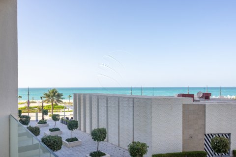 Appartement te huur in Saadiyat Island, Abu Dhabi, VAE 2 slaapkamers, 193 vr.m., nr 725762 - foto 1