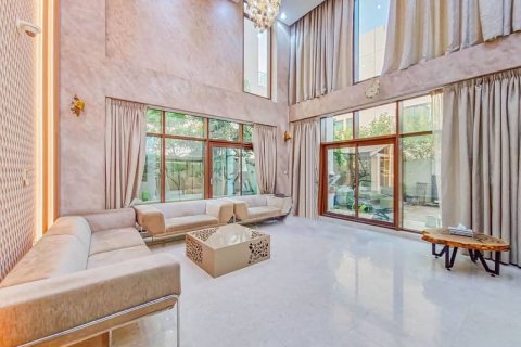 Villa te koop in Meydan, Dubai, VAE 6 slaapkamers, 512 vr.m., nr 642934 - foto 1
