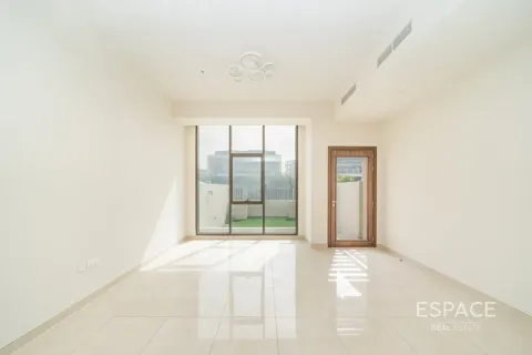 Villa te huur in Al Furjan, Dubai, VAE 3 slaapkamers, 197 vr.m., nr 738240 - foto 2