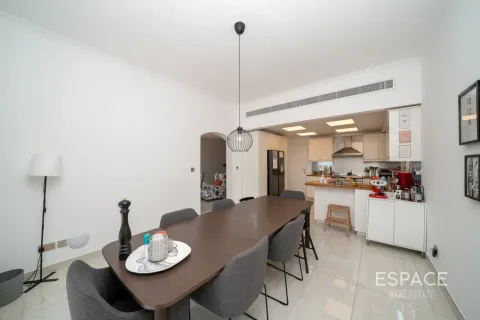 Villa til leie i Meadows, Dubai, Emiratene 5 soverom, 343 kvm Nr. 738237 - Foto 6
