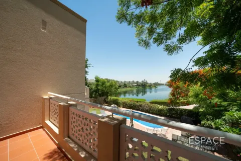 Βίλα σε Meadows, Dubai, ΗΑΕ 5 υπνοδωμάτια, 343 τ.μ. Αρ. 738237 - φωτογραφία 16