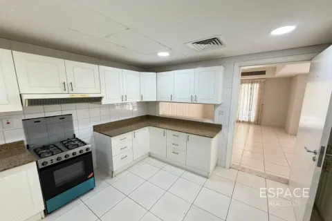 Villa in affitto a The Springs, Dubai, EAU 2 camere da letto, 164 mq. № 738234 - foto 12