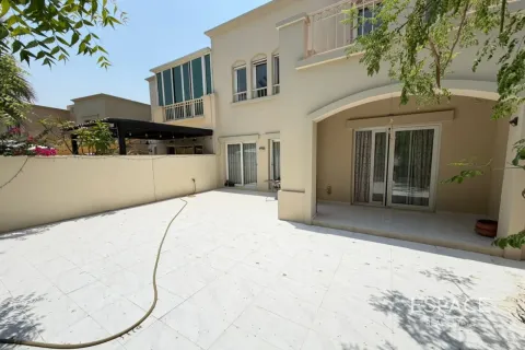 Villa in affitto a The Springs, Dubai, EAU 2 camere da letto, 164 mq. № 738234 - foto 1