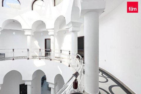 Зняти в оренду віллу в Дубай, ОАЕ 7 спалень, 1723.7м2, № 687673 - фото 13