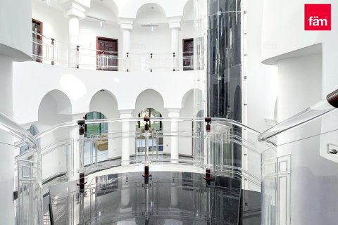 Зняти в оренду віллу в Дубай, ОАЕ 7 спалень, 1723.7м2, № 687673 - фото 20