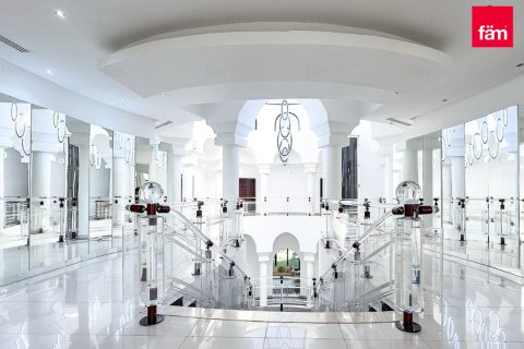 Зняти в оренду віллу в Дубай, ОАЕ 7 спалень, 1723.7м2, № 687673 - фото 12