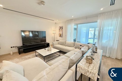 Villa til leie i Jumeirah Park, Dubai, Emiratene 4 soverom, 902 kvm Nr. 668399 - Foto 6