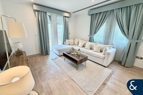 Villa til leie i Jumeirah Park, Dubai, Emiratene 4 soverom, 902 kvm Nr. 668399 - Foto 13