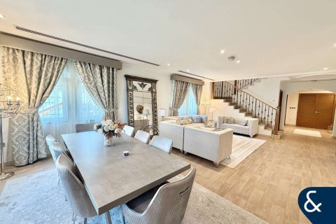 Villa til leie i Jumeirah Park, Dubai, Emiratene 4 soverom, 902 kvm Nr. 668399 - Foto 4