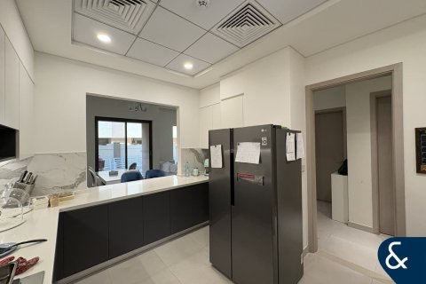 Shtëpi në qytet në Dubai Sports City, Dubai, Emiratet e Bashkuara Arabe 4 dhoma gjumi, 343 m2. № 668390 - Foto 7