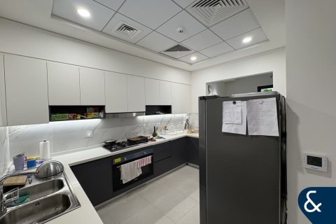 Shtëpi në qytet në Dubai Sports City, Dubai, Emiratet e Bashkuara Arabe 4 dhoma gjumi, 343 m2. № 668390 - Foto 6