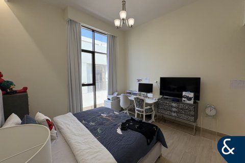 Shtëpi në qytet në Dubai Sports City, Dubai, Emiratet e Bashkuara Arabe 4 dhoma gjumi, 343 m2. № 668390 - Foto 8