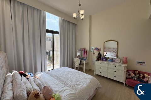 Shtëpi në qytet në Dubai Sports City, Dubai, Emiratet e Bashkuara Arabe 4 dhoma gjumi, 343 m2. № 668390 - Foto 10