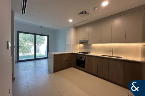 Radový dom v Tilal Al Ghaf, Dubai, SAE 3 spálne, 140 m2 č. 668388 - Fotografia 2