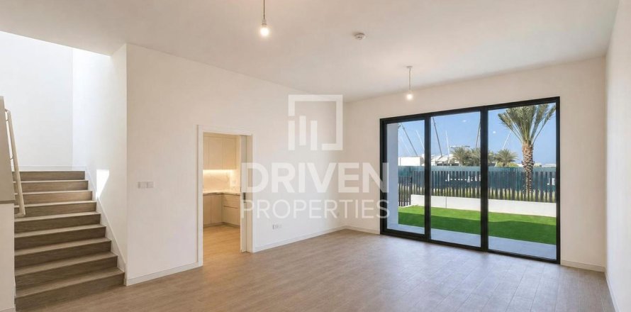 Townhouse în Jebel Ali, Dubai, EAU 3 dormitoare, 242.29 mp.  №768541