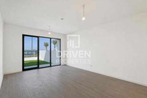 Townhouse de închiriat în Jebel Ali, Dubai, EAU 3 dormitoare, 242.29 mp. №768541 - poză 2