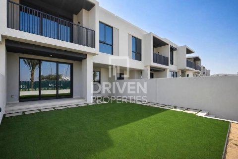 Townhouse de închiriat în Jebel Ali, Dubai, EAU 3 dormitoare, 242.29 mp. №768541 - poză 25