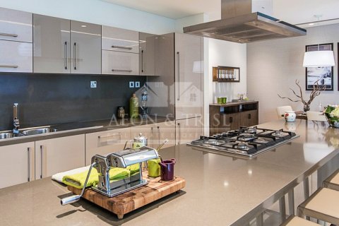 Apartman u Mohammed Bin Rashid City, Dubai, UAE 3 spavaćih soba, 150 m2 Br. 648864 - fotografija 2