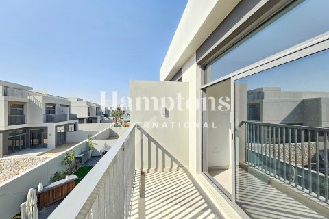 Huvila Dubai South (Dubai World Central), Arabiemiraatit 4 makuuhuonetta, 306.39409400 m2 № 697180 - kuva 6