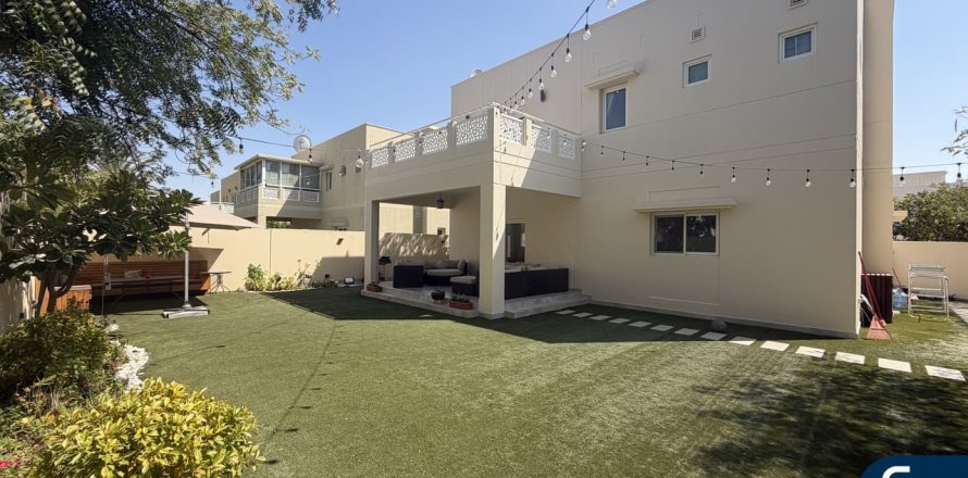 Villa in Meadows, Dubai, VAE 4 slaapkamers, 540 vr.m. nr 698246