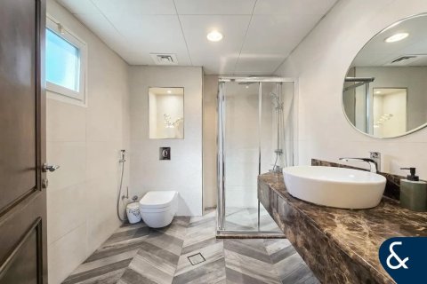 Villa te huur in Meadows, Dubai, VAE 4 slaapkamers, 540 vr.m., nr 698246 - foto 15