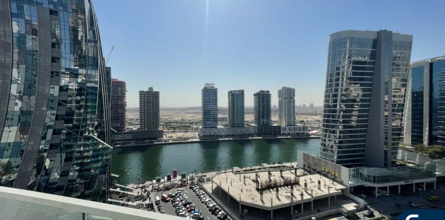 Wohnung in Business Bay, Dubai, VAE: 1 Schlafzimmer, 93 m2 Nr. 698247