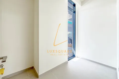 Снять в аренду виллу в Dubai South (Dubai World Central), Дубай, ОАЭ 3 спальни, 138м2, № 658760 - фото 11