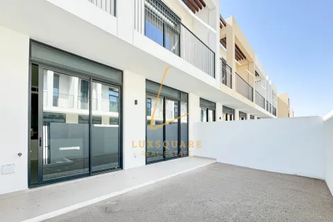 Снять в аренду виллу в Dubai South (Dubai World Central), Дубай, ОАЭ 3 спальни, 138м2, № 658760 - фото 15