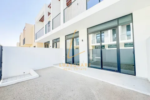 Снять в аренду виллу в Dubai South (Dubai World Central), Дубай, ОАЭ 3 спальни, 138м2, № 658760 - фото 17