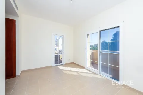 Townhouse de închiriat în Arabian Ranches, Dubai, EAU 2 dormitoare, 175 mp. №661261 - poză 8