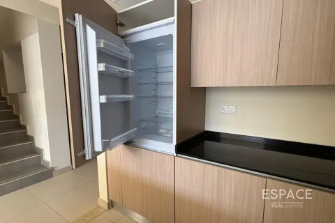 Vila di Dubai, UAE 4 bilik tidur, 257 meter persegi № 661259 - foto 5