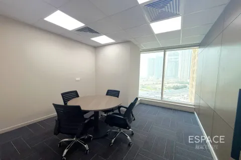 Office in Business Bay, Dubai, UAE 87 sq.m. № 661265 - photo 5