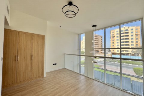 Townhouse in Dubai Investment Park, UAE 4 bedrooms, 78 sq.m. № 711861 - photo 9