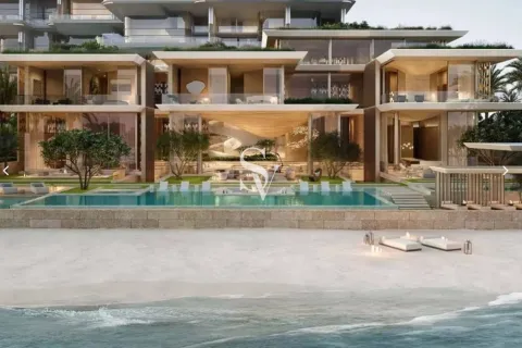 Apartment in Palm Jumeirah, Dubai, UAE 5 bedrooms, 5153 sq.m. № 720114 - photo 1