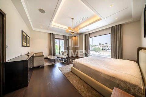 Müüa villa asukohaga Palm Jumeirah, Dubai, AÜE: 6 magamistoaga, 1365.12 m² Nr 761606 - pilt 14