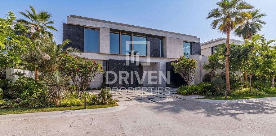 Villa à Palm Jumeirah, Dubai, EAU: 6 chambres, 1760.05 m2 № 761604