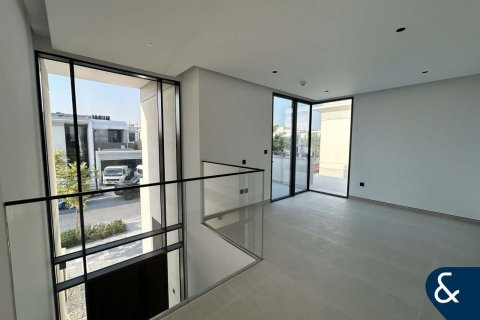 Vilă de închiriat în Tilal Al Ghaf, Dubai, EAU 5 dormitoare, 416 mp.  №671370 - poză 15