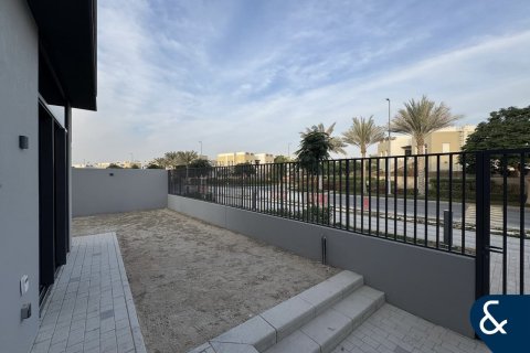 Villa til leie i Mudon, Dubai, Emiratene 4 soverom, 237 kvm Nr. 671371 - Foto 2