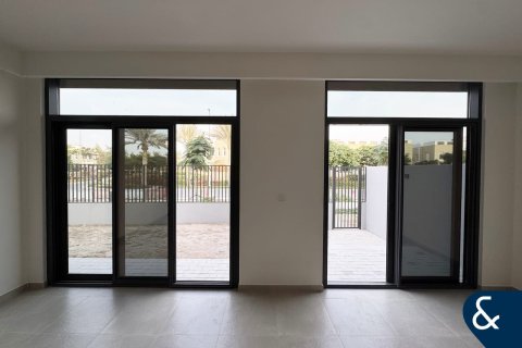 Villa til leie i Mudon, Dubai, Emiratene 4 soverom, 237 kvm Nr. 671371 - Foto 3