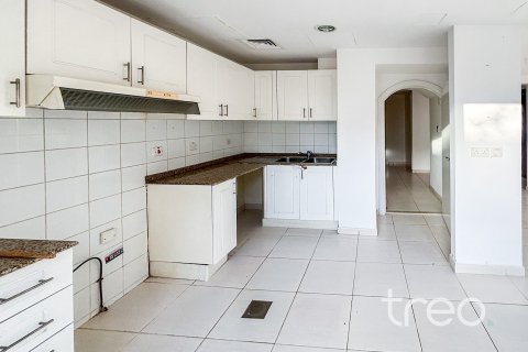 Villa en venta en The Springs, Dubai, EAU 2 dormitorios, 153.01 m2 № 733275 - foto 3