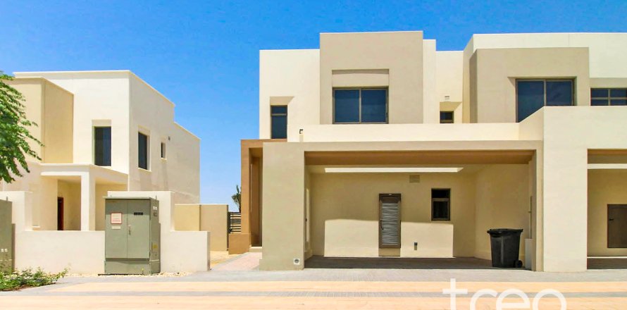 Városi lakóépület itt: Town Square, Dubai, EAE, 4 hálószoba, 221.11 m², azonosító: 733281