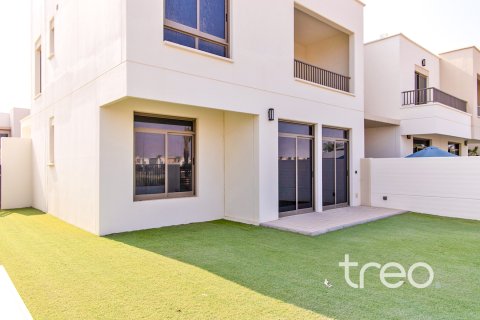 Városi lakóépület itt: Town Square, Dubai, EAE, 4 hálószoba, 221.11 m², azonosító: 733281 - fénykép 13