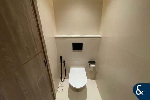 Apartmen di MARRIOTT RESIDENCES di Business Bay, Dubai, UAE 2 bilik tidur, 120 meter persegi № 689005 - foto 9