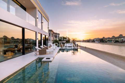 Villa til salg i Palm Jumeirah, Dubai, UAE 5 soveværelser, 622.36 kvm № 743107 - foto 29