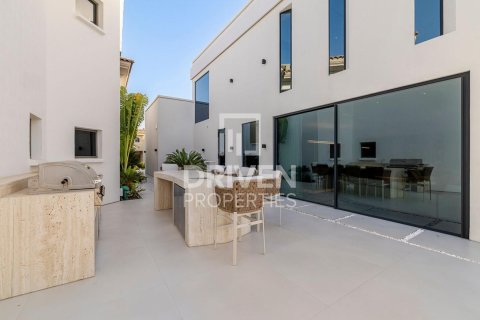 Villa til salg i Palm Jumeirah, Dubai, UAE 5 soveværelser, 622.36 kvm № 743107 - foto 15