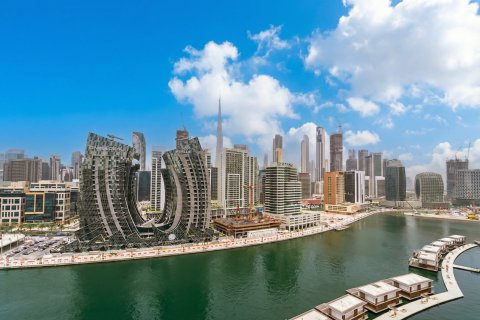 Apartament na sprzedaż w Business Bay, Dubai, ZEA 2 sypialnie, 195 mkw., nr 696494 - zdjęcie 18