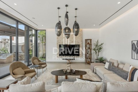 Huvila Nadd Al Sheba, Dubai, Arabiemiraatit 5 makuuhuonetta, 930.24 m2 № 765242 - kuva 3
